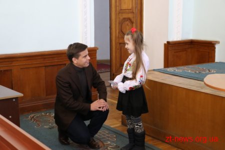 Обдарована молодь Житомира отримала стипендії від міського голови