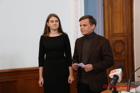 Обдарована молодь Житомира отримала стипендії від міського голови