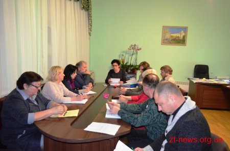 До участі в конкурсі на посаду директора ліцею №25 допущено 4 кандидата