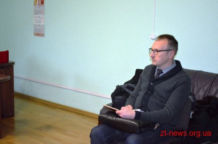 До участі в конкурсі на посаду директора ліцею №25 допущено 4 кандидата