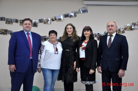 Керівники області привітали земляків з Міжнародним днем волонтера