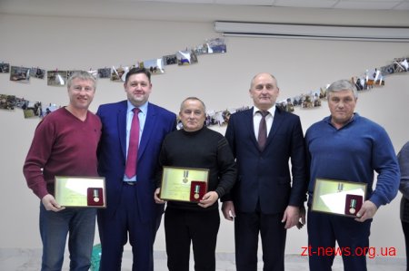 Керівники області привітали земляків з Міжнародним днем волонтера