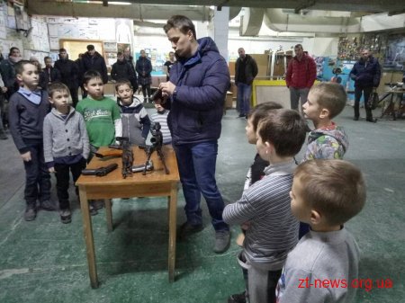 Змагання з футболу, семінари та навчальні заняття із самооборони проводять в рамках гранту від ОДА