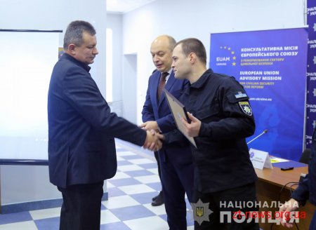 У Нацполіції визначили найкращих водіїв для «автобуса-привиду»