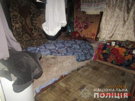 Поліцейські на Житомирщині розшукали чоловіка, який вбив сокирою односельчанку