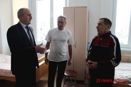 Володимир Ширма відвідав чорнобильців у «чорнобильському» відділенні