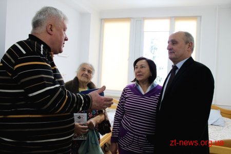 Володимир Ширма відвідав чорнобильців у «чорнобильському» відділенні