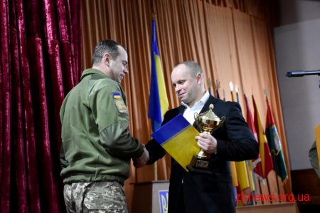Бердичівський військкомат став кращим на Житомирщині у 2018 році та отримав подарунок