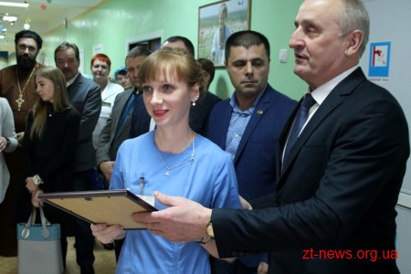 Володимир Ширма привітав маленьких пацієнтів обласної дитячої лікарні