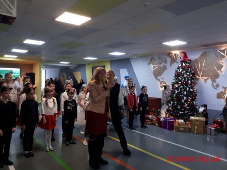 Житомирську гімназію №3 відвідали делегації з Грузії та Казахстану