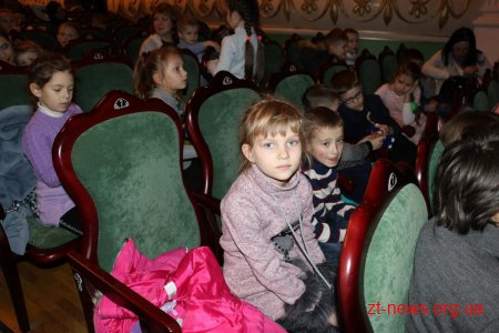 До Дня Святого Миколая для маленьких житомирян влаштували казкове свято