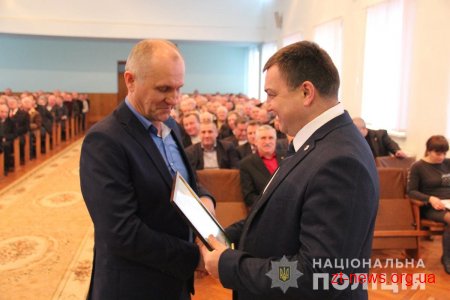 Керівник поліції області вручив ветеранам МВС подяки та вітальні Грамоти