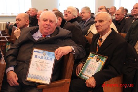 Керівник поліції області вручив ветеранам МВС подяки та вітальні Грамоти