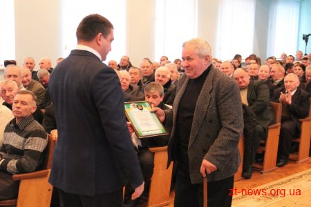 Керівник поліції області вручив ветеранам МВС подяки та вітальні Грамоти