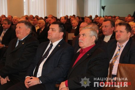 Керівник поліції області вручив ветеранам МВС подяки та вітальні Грамоти