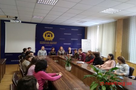 23 учасники курсів гідів отримали сертифікати про успішне завершення навчання