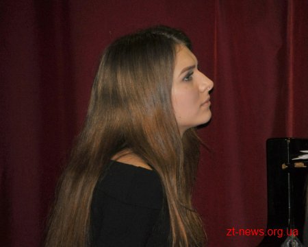 Житомирський гурт «Zerno» виступив з симфонічним оркестром музичного училища