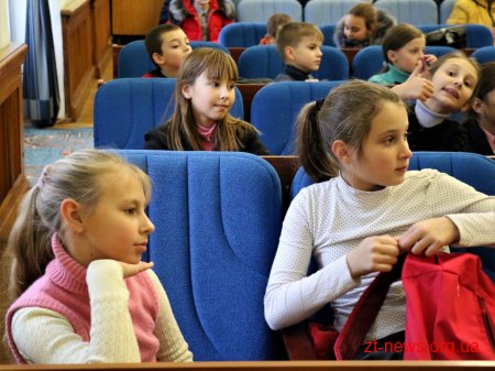 Юні мешканці Житомира протягом 3 місяців відвідували уроки плавання