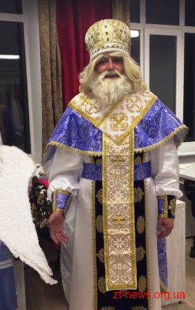 Резиденція Святого Миколая гостинно відкрила свої двері для маленьких житомирян