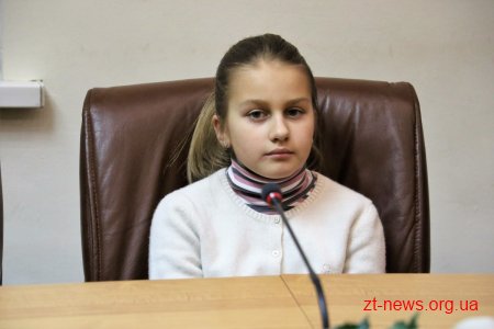 В рамках акції «Янголи для воїнів» подяками відзначили вихованців музичної школи №1