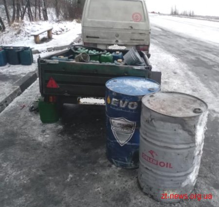 На узбіччі автодороги Київ-Ковель правоохоронці виявили нелегальну заправку
