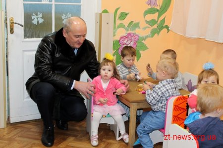 Володимир Ширма у Новограді-Волинському відвідав вихованців дитячого будинку та оглянув будівництво