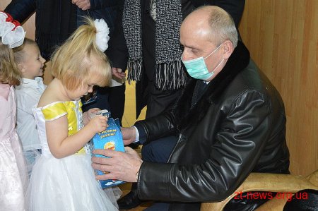 Володимир Ширма у Новограді-Волинському відвідав вихованців дитячого будинку та оглянув будівництво