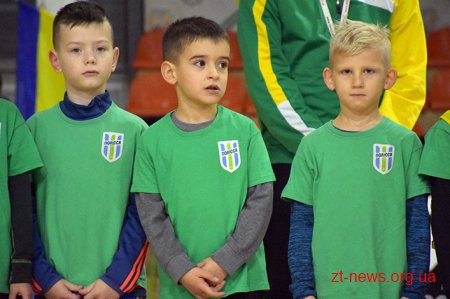 В футбольному батлі змагалися дитячі команди та адміністрація ФК «Полісся» з гравцями клубу