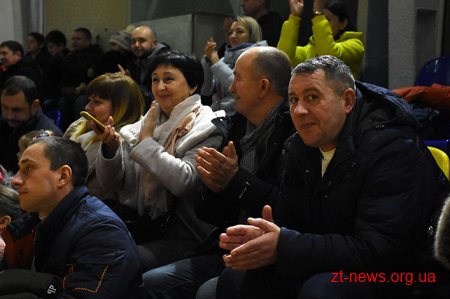 В футбольному батлі змагалися дитячі команди та адміністрація ФК «Полісся» з гравцями клубу