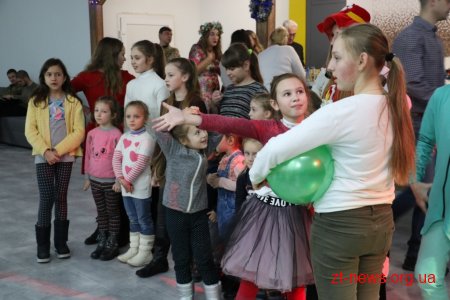 В Домі ветерана влаштували новорічне свято для маленьких житомирян