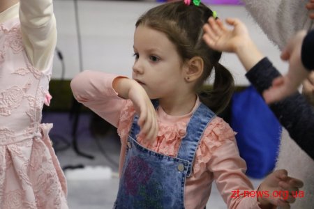 В Домі ветерана влаштували новорічне свято для маленьких житомирян