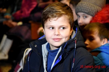 У Житомирі влаштували новорічне свято для тисячі дітей з різних районів області