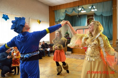Житомирські рятувальники провели Новорічний ранок для своїх дітей