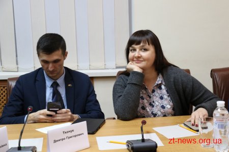 У Житомирі повністю профінансовані заробітні плати освітянам та медичним працівникам