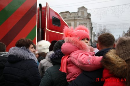 До Житомира приїздила легендарна Різдвяна вантажівка Coca-Cola
