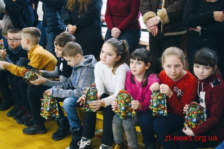 Секретар міської ради Наталія Чиж відвідала школи та привітала дітей з Новим роком