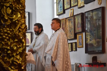 У Свято-Михайлівському кафедральному соборі пройшла святкова служба з нагоди Різдва Христового