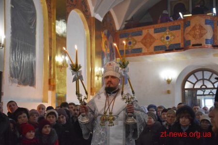 У Свято-Михайлівському кафедральному соборі пройшла святкова служба з нагоди Різдва Христового