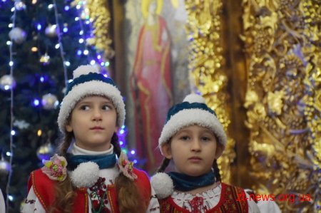 У Свято-Михайлівському кафедральному соборі пройшла святкова служба з нагоди Різдва Христового
