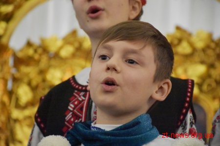 У Свято-Михайлівському кафедральному соборі пройшла святкова служба з нагоди Різдва Христового