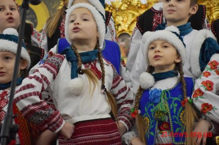 У Свято-Михайлівському кафедральному соборі пройшла святкова служба з нагоди Різдва Христового