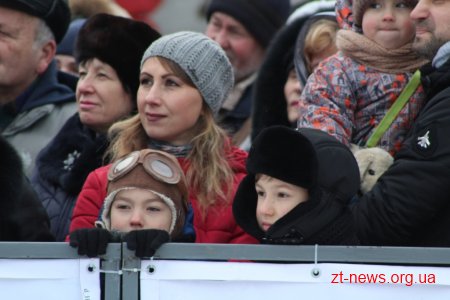 Житомиряни пройшли святковою ходою від Замкової гори до майдану імені Корольова