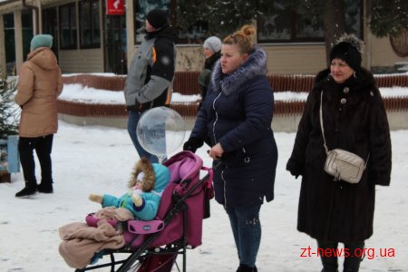 Житомиряни пройшли святковою ходою від Замкової гори до майдану імені Корольова