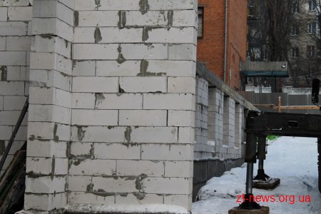 Реконструкція онкологічного диспансеру у Житомирі триває