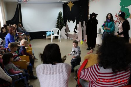 Солодкі подарунки до новорічних свят отримали вихованці Благодійного фонду «Місія в Україну»