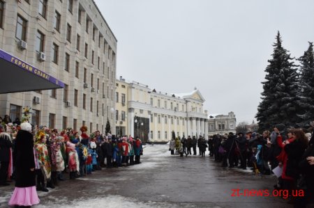 Близько 600 жителів Житомирщини заспівали разом колядку «Нова радість стала»