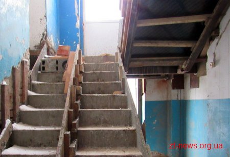 Продовжується реконструкція Малинського районного будинку культури