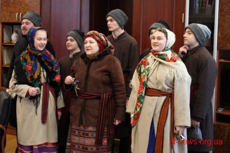 В обласній раді лунали щедрівки та посівали