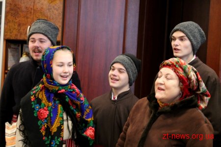 В обласній раді лунали щедрівки та посівали