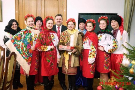 В обласній раді лунали щедрівки та посівали